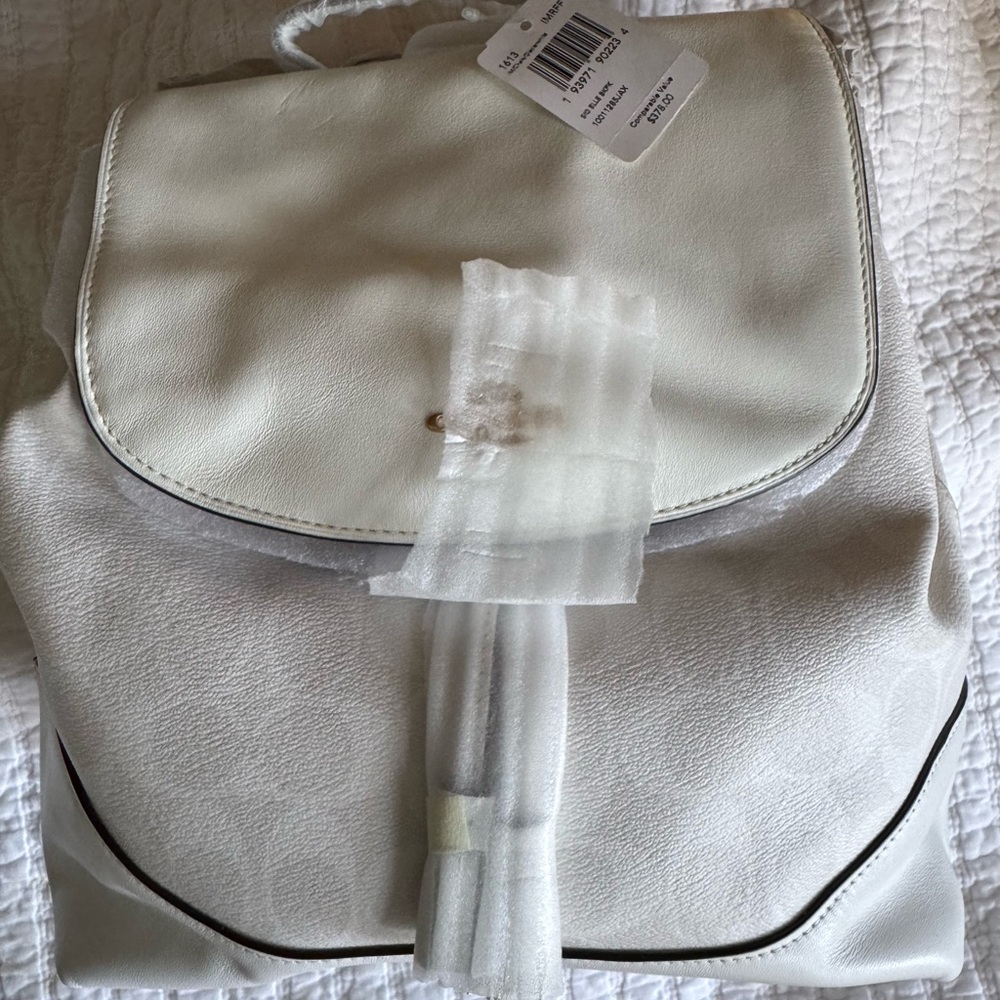 Coach signature elle Backpack in white NWT!! - Picture 5 of 6